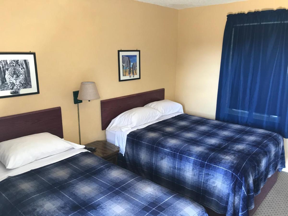 Highland Court Motel Fairmont Extérieur photo