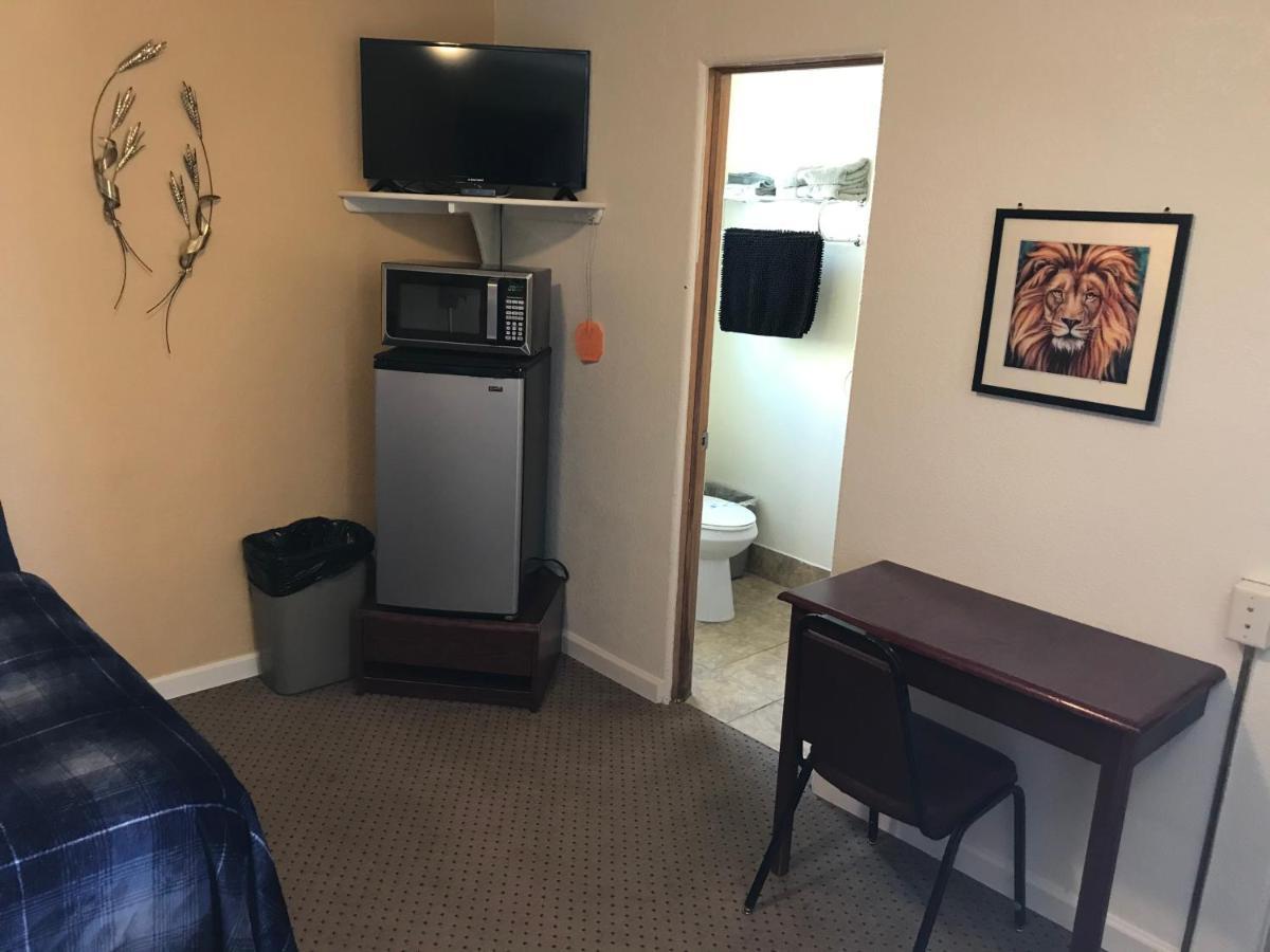 Highland Court Motel Fairmont Extérieur photo