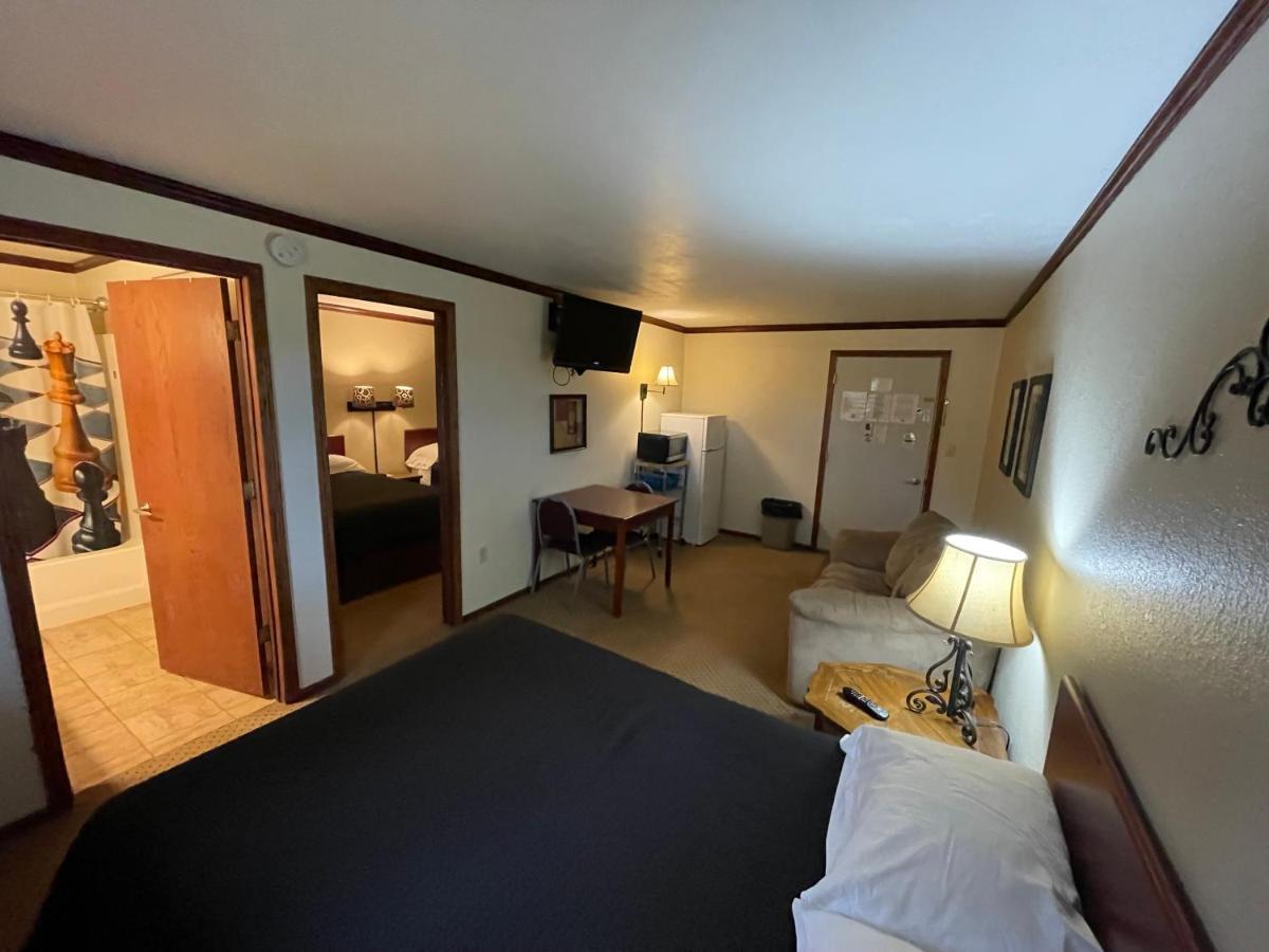 Highland Court Motel Fairmont Extérieur photo