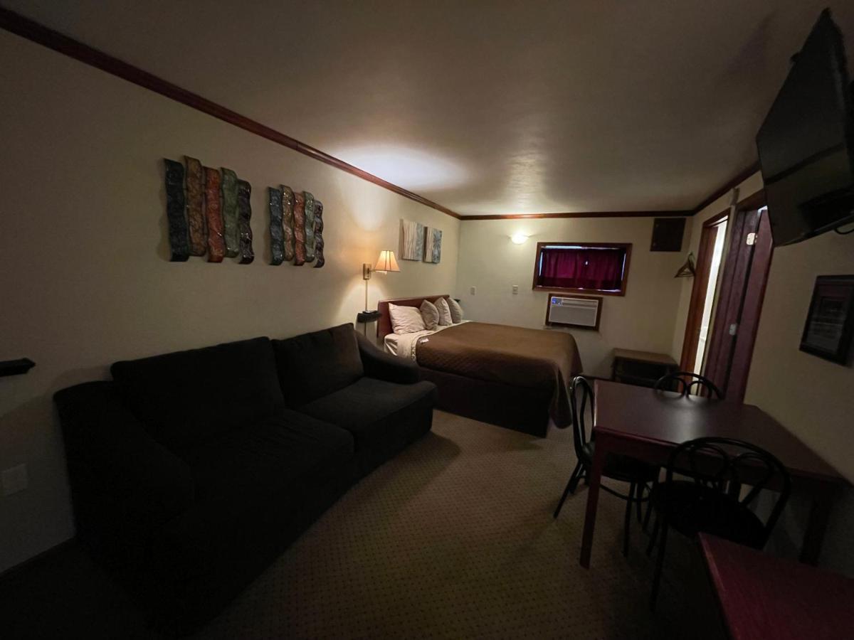 Highland Court Motel Fairmont Extérieur photo