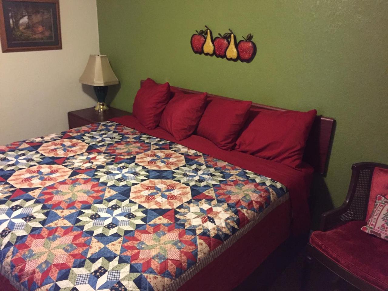 Highland Court Motel Fairmont Extérieur photo