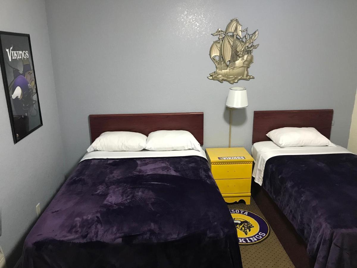 Highland Court Motel Fairmont Extérieur photo